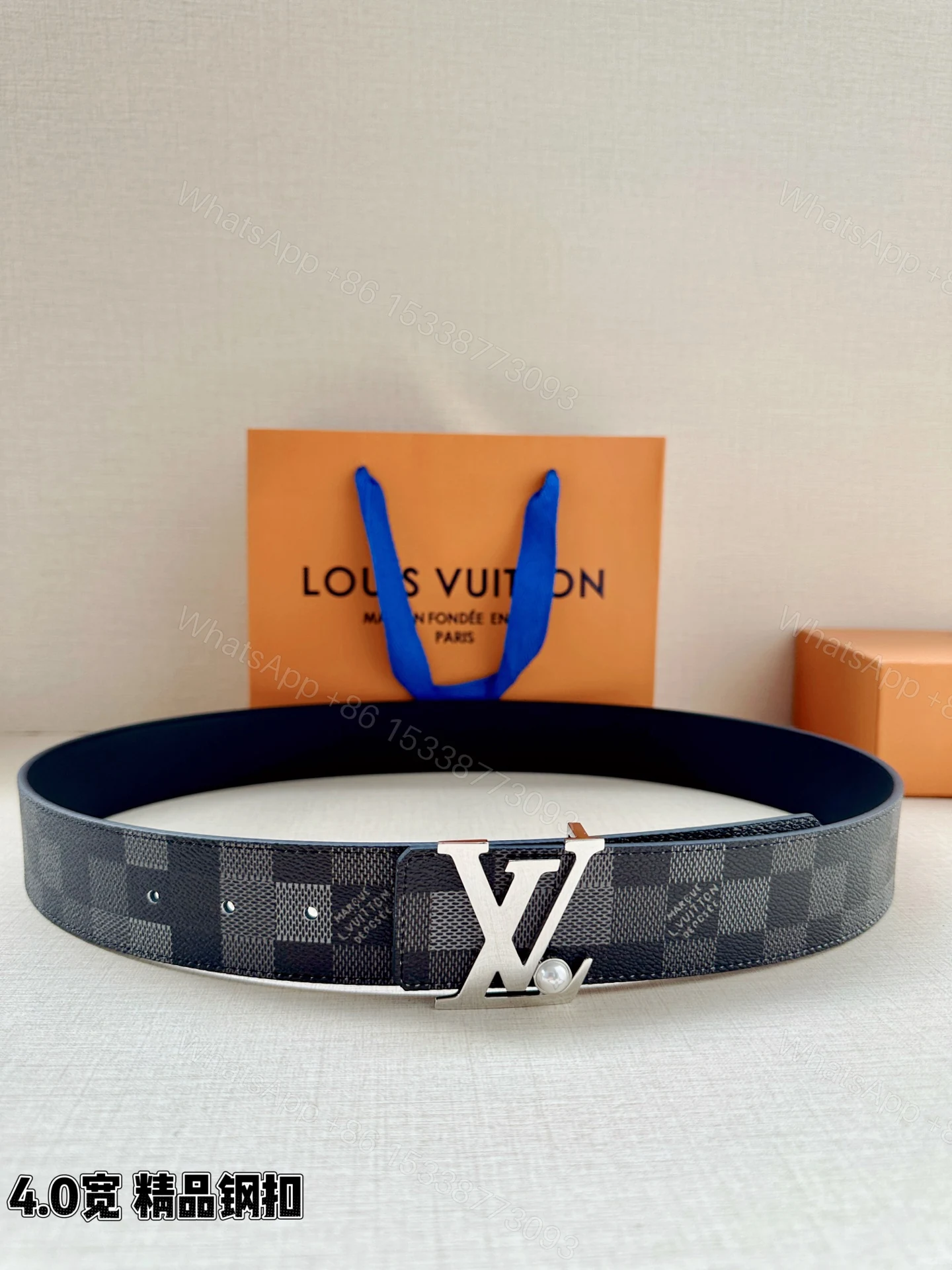 LV 原單男款 Damier Graphite 珍珠LV扣頭皮帶 商務時尚款 — view 1
