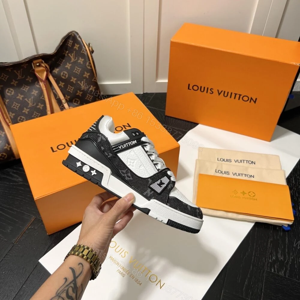 View 5 of Louis Vuitton Trainer Sneakers Black And White 1A9JGB