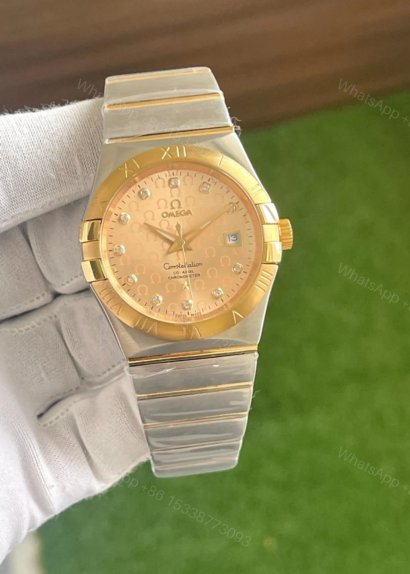 Omega Constellation Globemaster — view 1