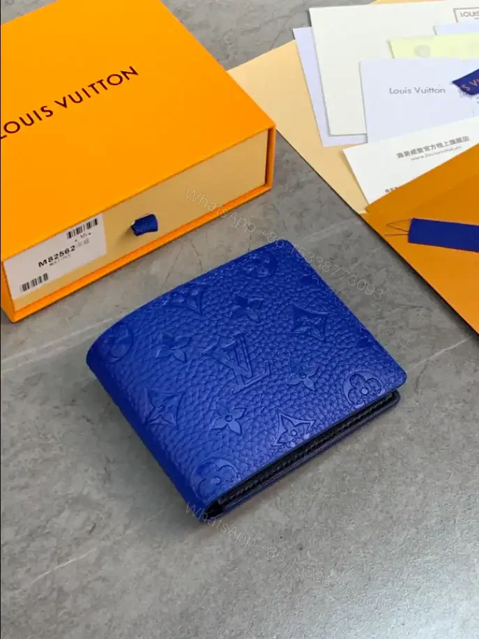View 2 of LV MULTIPLE WALLET- RRG087