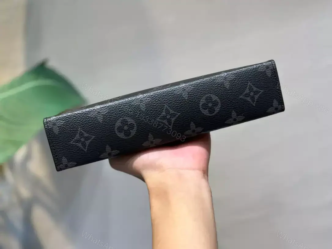 View 8 of LOUIS VUITTON GASTON WEARABLE WALLET – RRG071