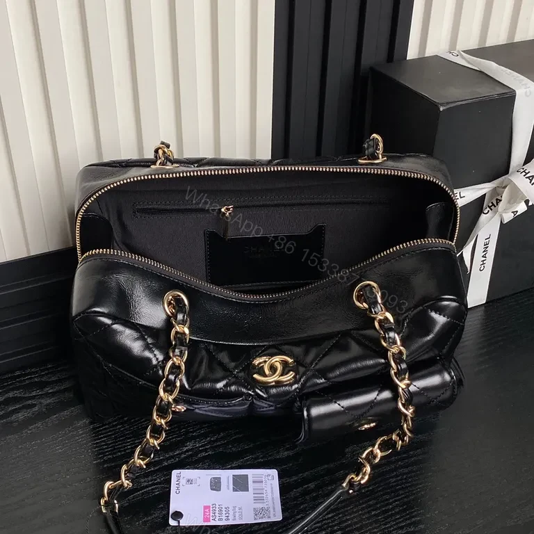 View 2 of Chic Quilted Black Chain-Handle Bag: Luxury Everyday