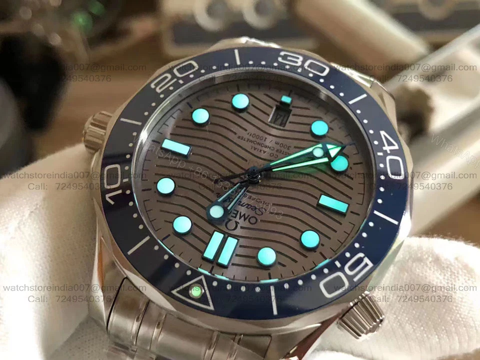View 3 of Best Omega Seamaster Diver Super Clone Replica Watches