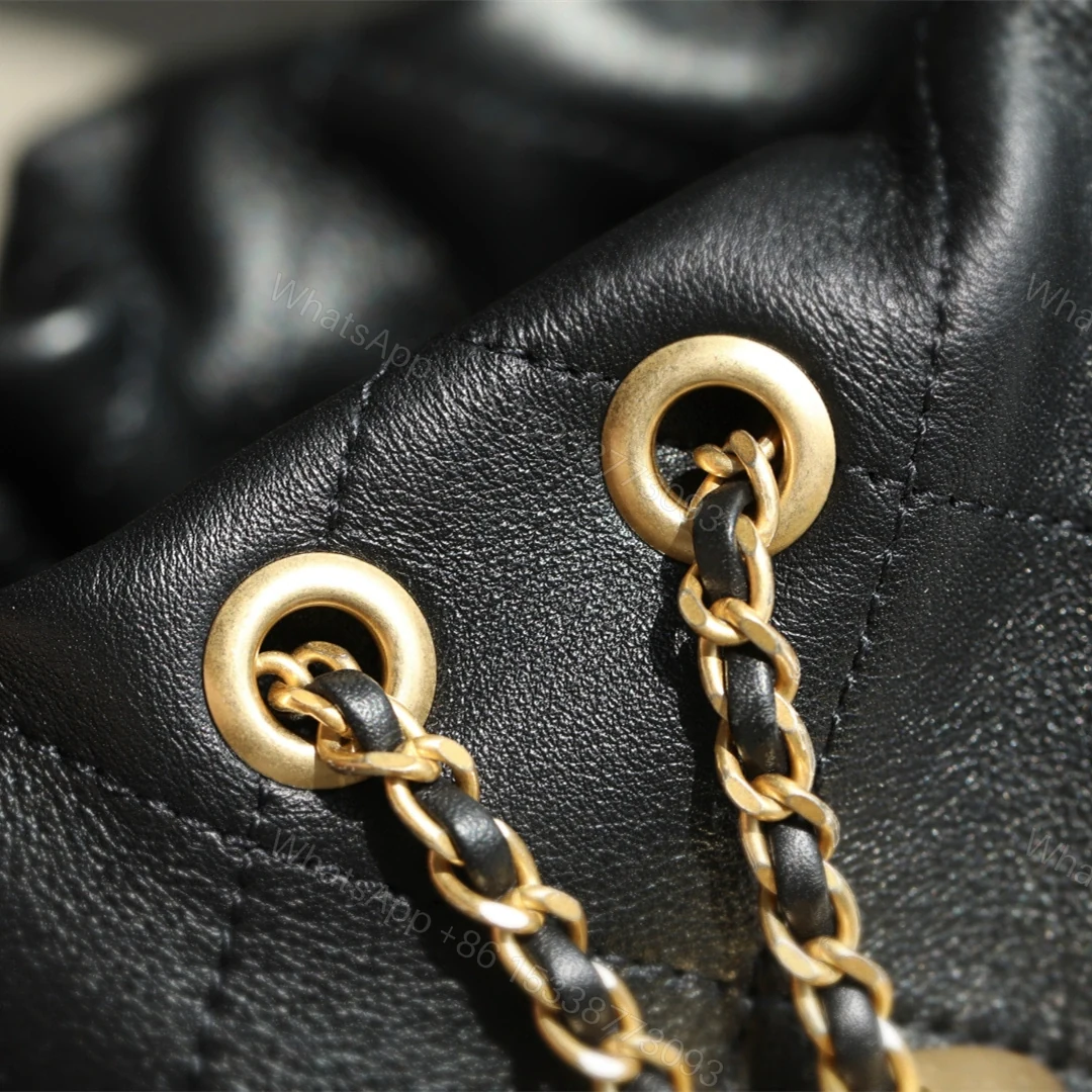 View 10 of 高仿Chanel*26C系列AS5976小牛皮手提包黑色免檢版