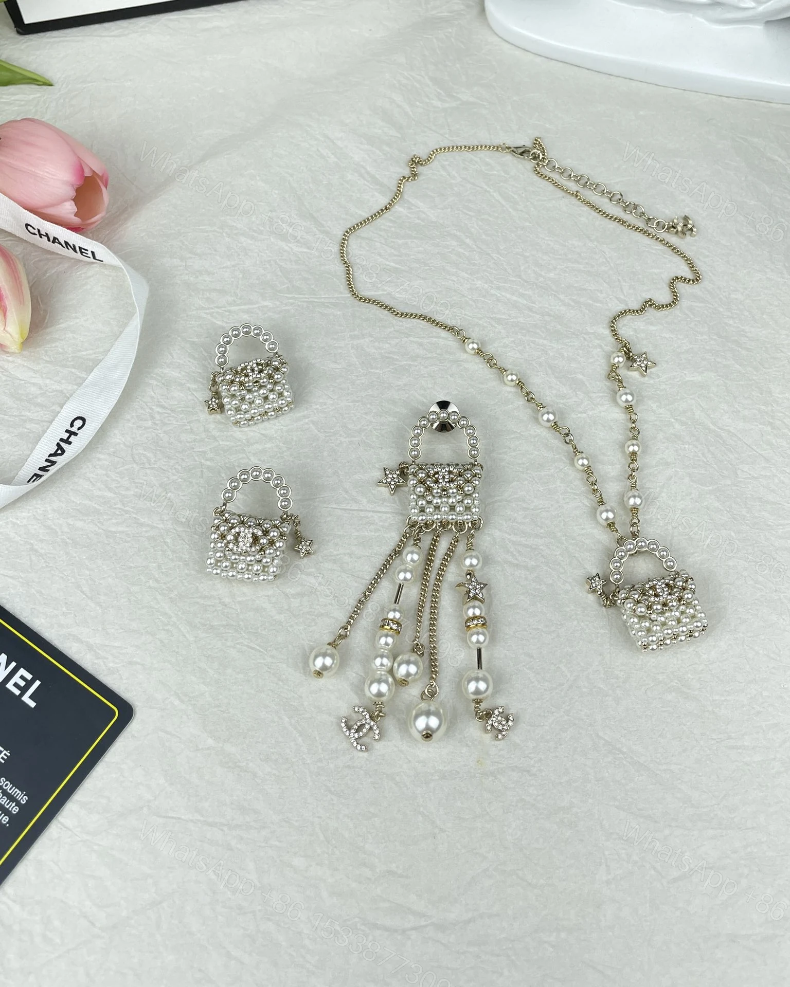 View 3 of EN – Lux Chanel Necklaces 005