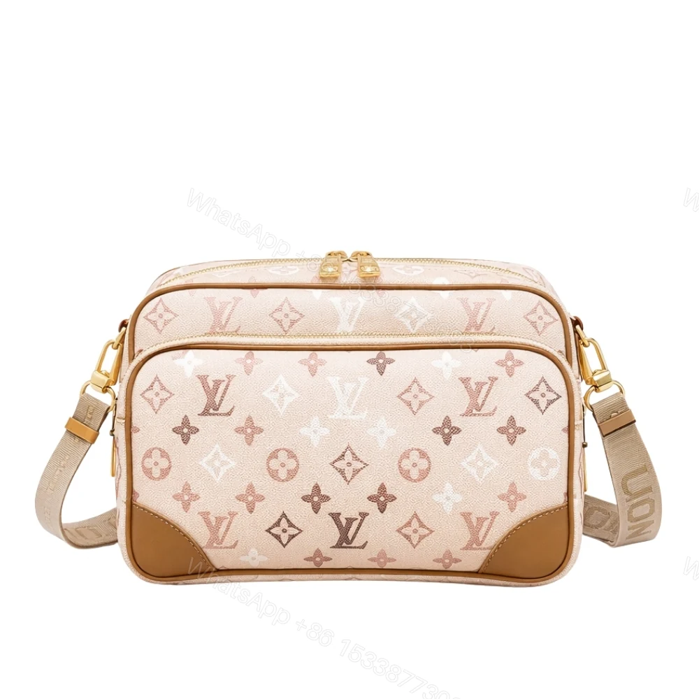 Louis Vuitton Nil Monogram Beige 27Cm — view 1