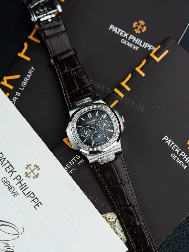Replica Patek Philippe Nautilus Grey Dial Leather Strap 40mm — view 1