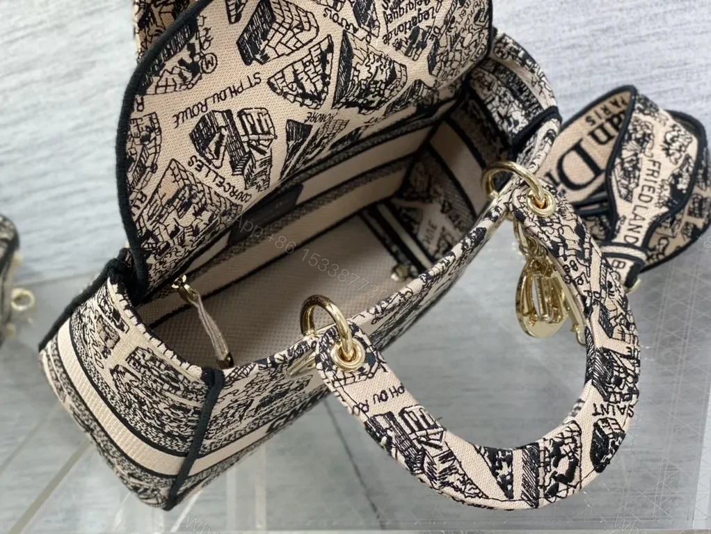 View 2 of Bold Graphic Tote â€” Beige/Black Jacquard, City Sophistication