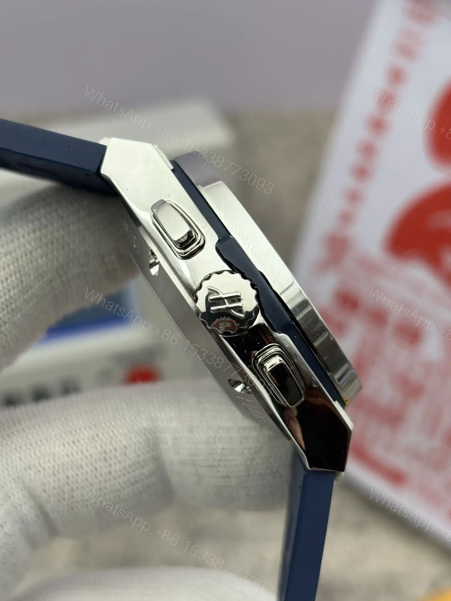 View 4 of Super Clone Hublot Classic Fusion Blue Dial Rubber Strap 44MM Premium Chronograph RG-HUBLOT-CF-CHRONO-BLU-RUB-44