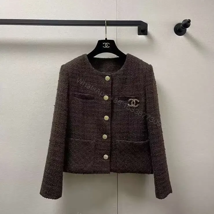 CHANEL — view 1