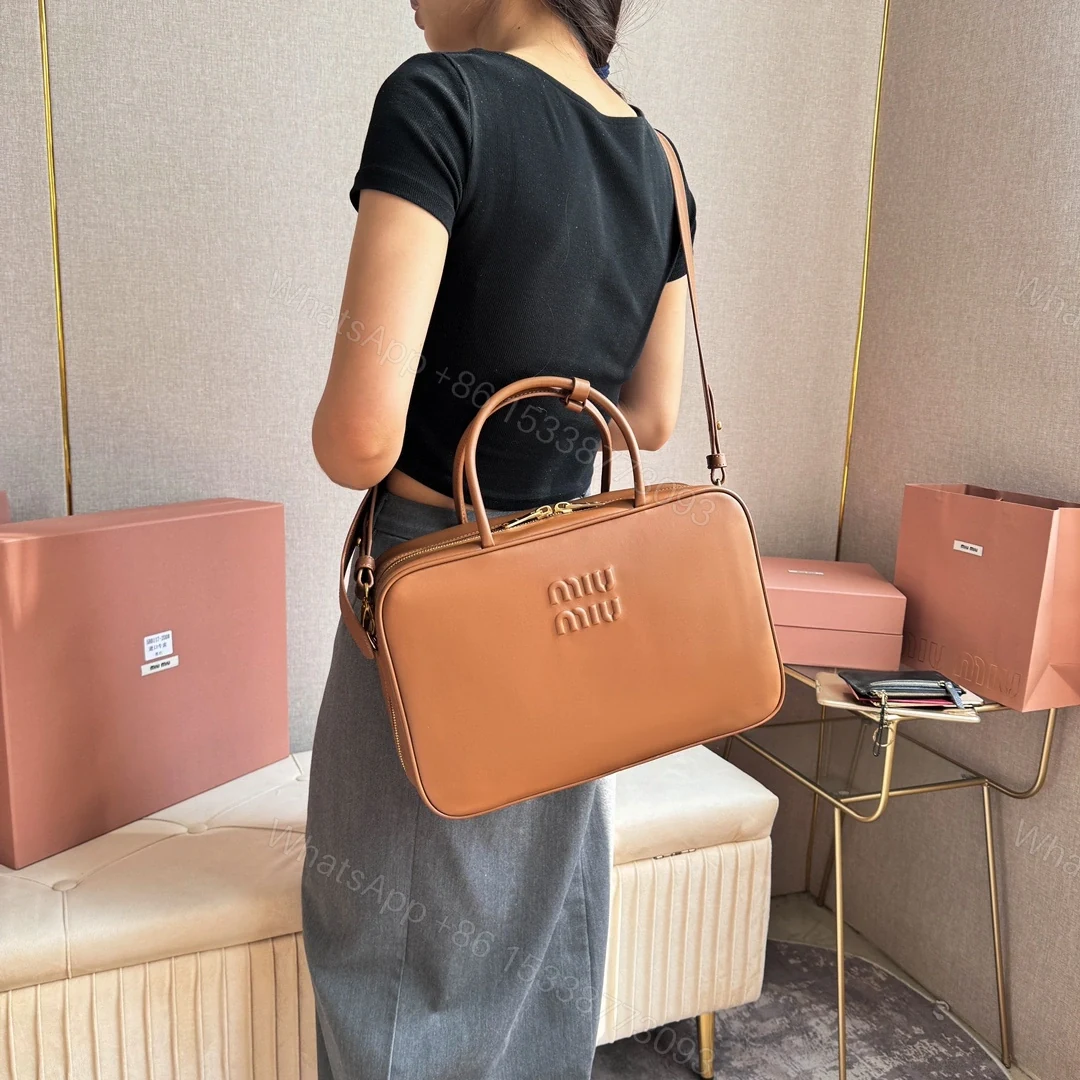 View 11 of 高仿miumiu*5BB17長肩帶公文包棕色免檢版