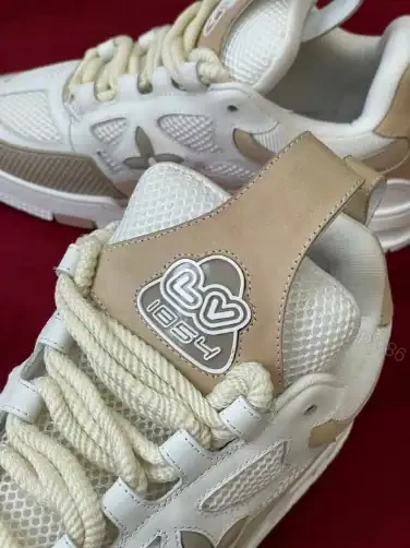 View 6 of LOUIS VUITTON SKATE SNEAKERS IN BEIGE – LSVT392
