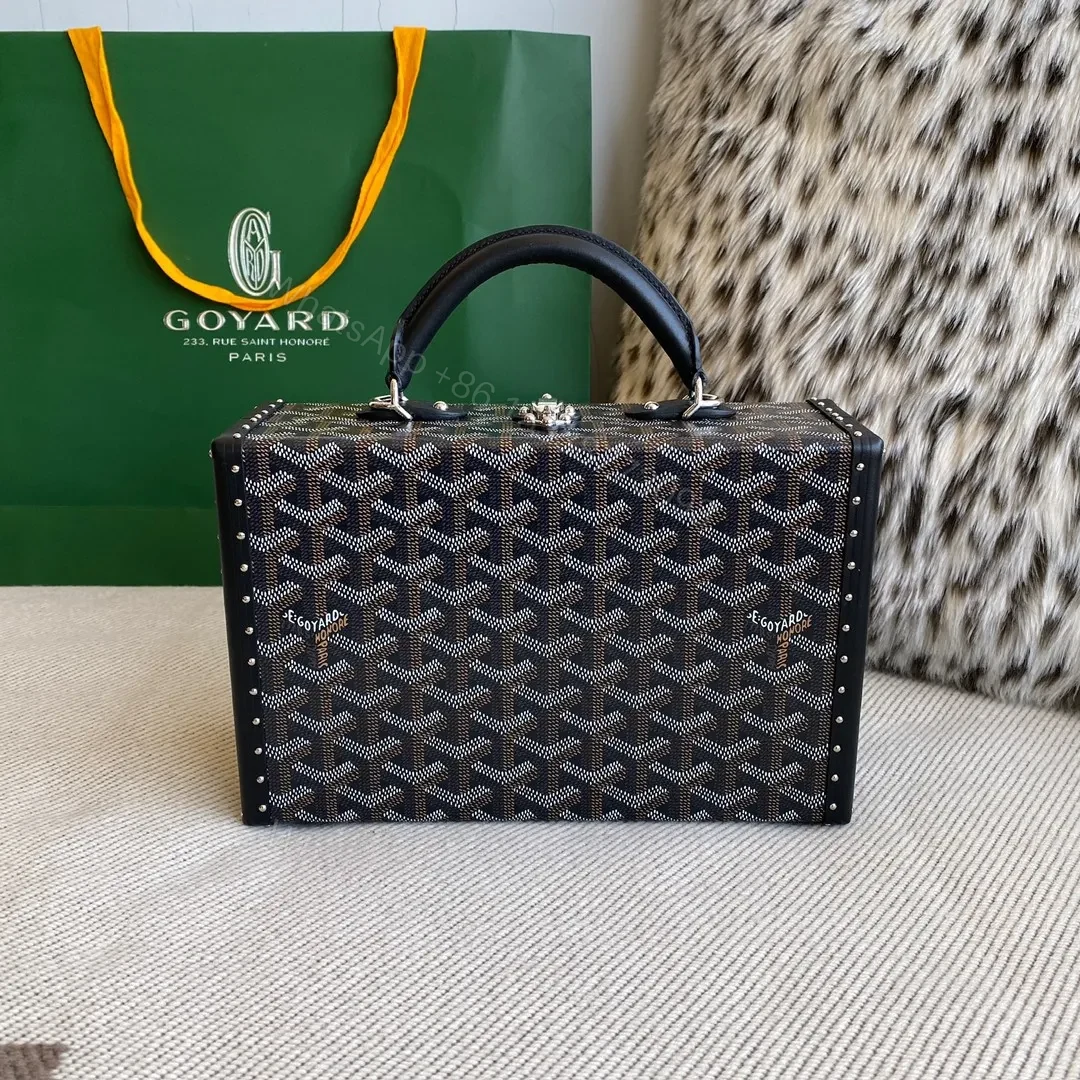 GOYA GRAND HOTEL TRUNK BAG — view 1