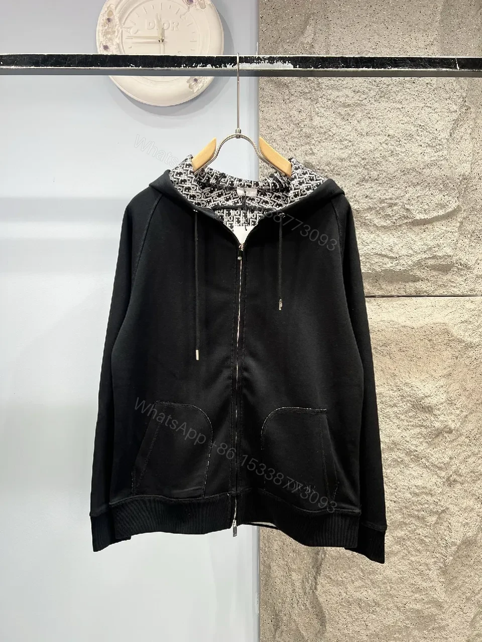 Black Dragon-Pattern Lined Zip Hoodie - Everyday Luxe Streetwear — view 1