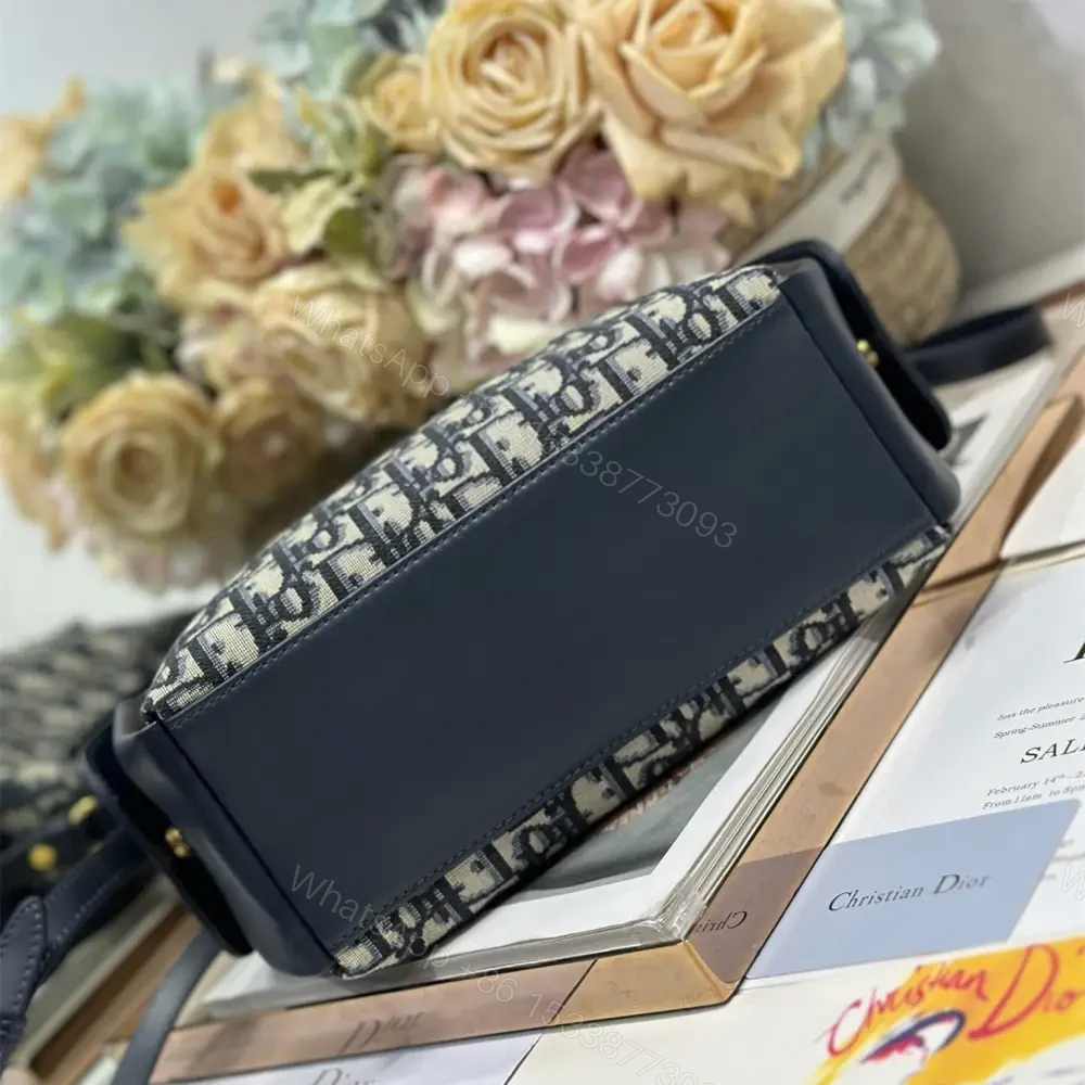 View 4 of 高仿Dior*D-Dream系列M632M928印花刺繡單肩包中號雙拼免檢版