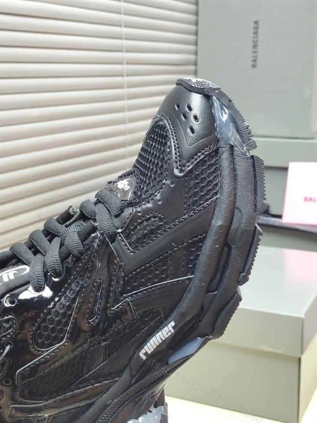 View 3 of BALENCIAGA MEN’S RUNNER SNEAKER – BB178