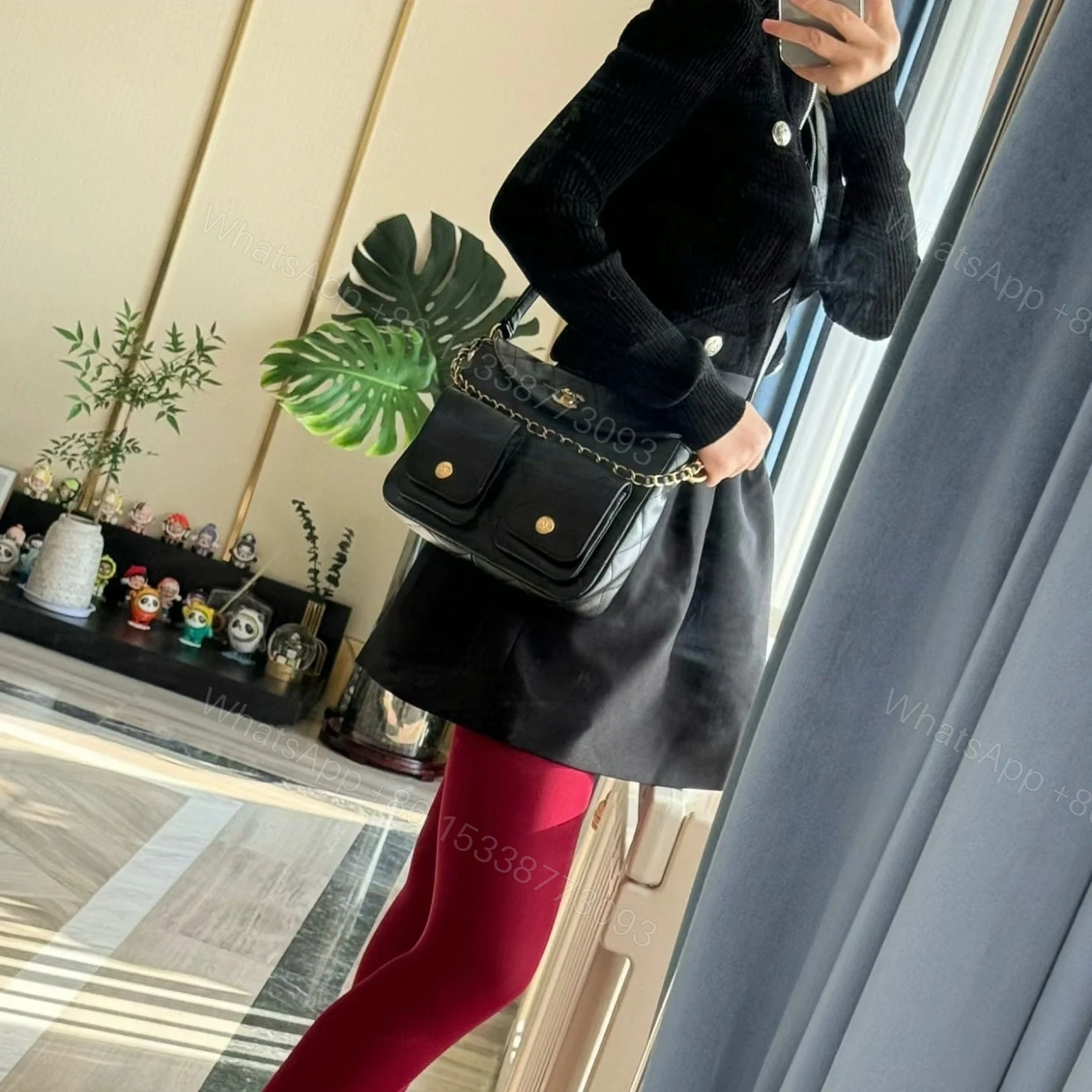 View 24 of 高仿Chanel*24P系列AS4743夾層郵差包黑色小號免檢版