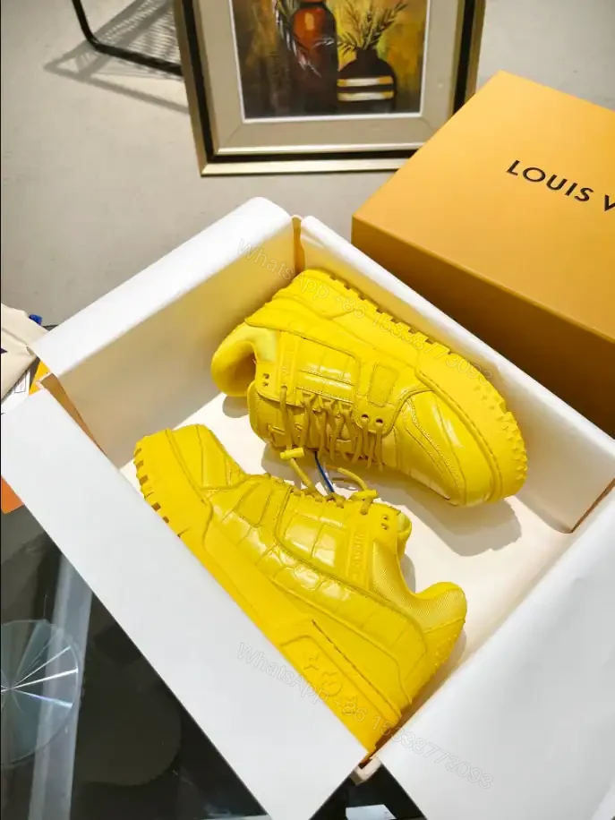 View 10 of LV TRAINER MAXI SNEAKER – LSVT412