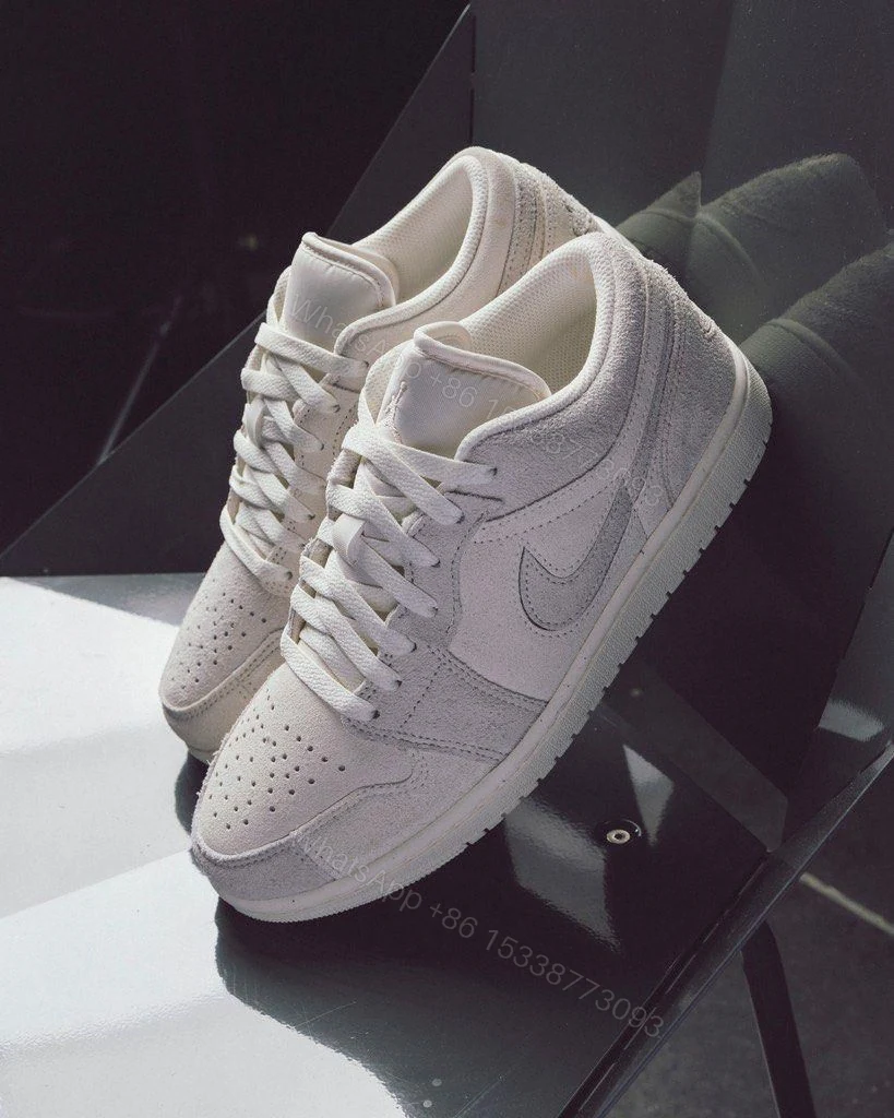 View 5 of FIRST COPY AIR JORDANS 1 LOW SE Craft Pale Ivory