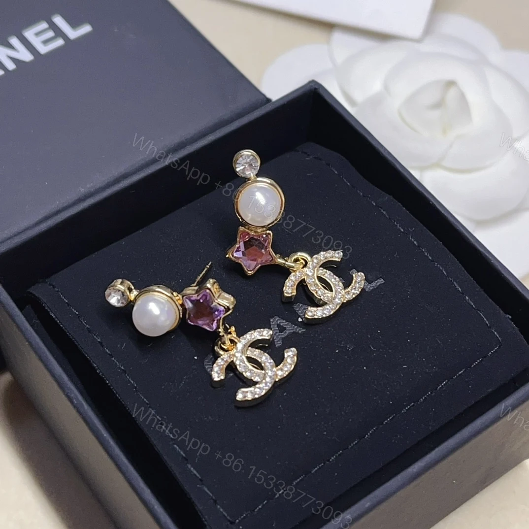 View 4 of CHANEL EARRINGS METAL GLASS PEARLS AND DIAMANTES IN GOLD ABF187 B19939 NAFQE