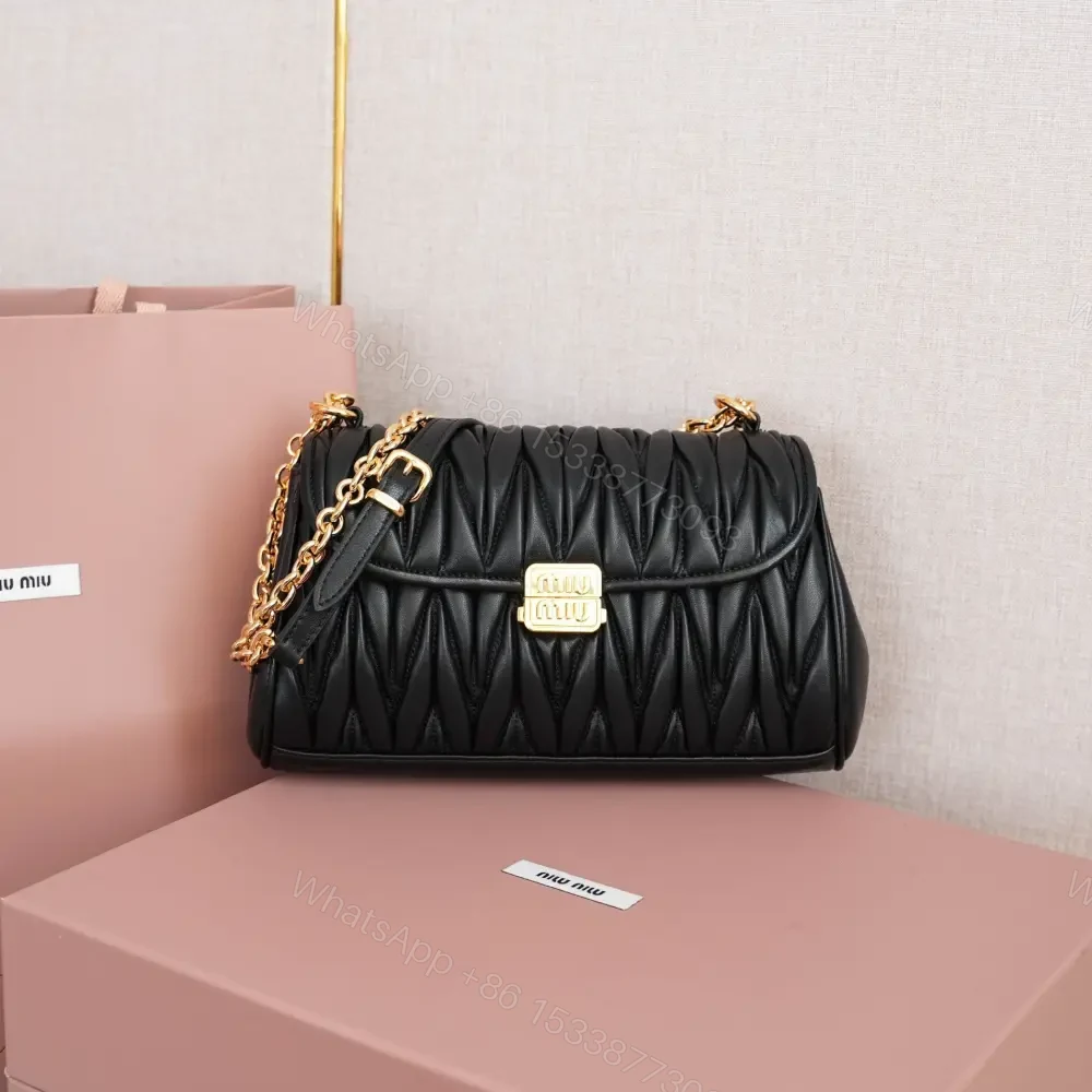 View 7 of 高仿miumiu*Matelasse系列5BD266單肩斜挎包黑色免檢版