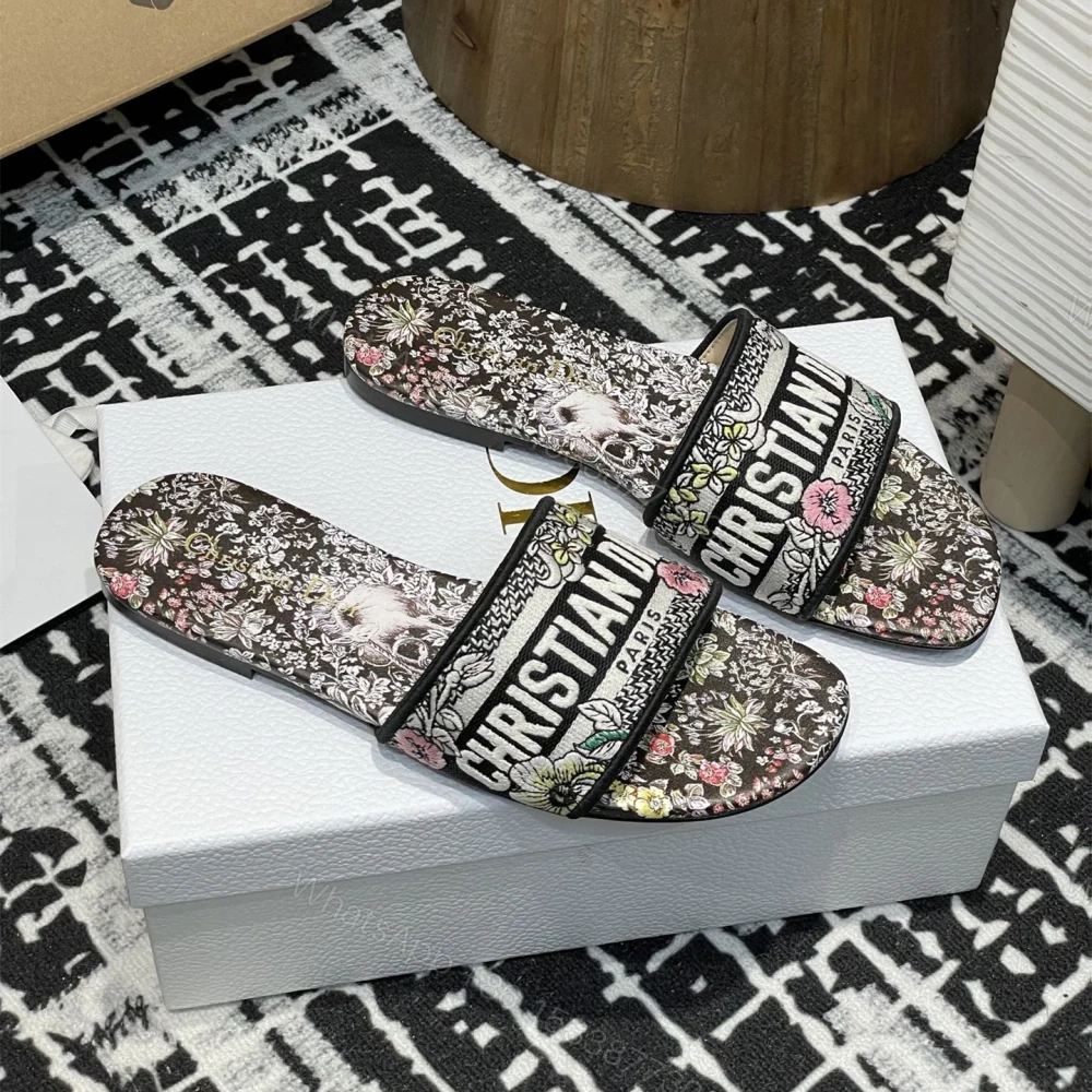 高仿Dior*Dway系列KCO213圓頭套腳拖鞋平底黑色彩花免檢版 — view 1