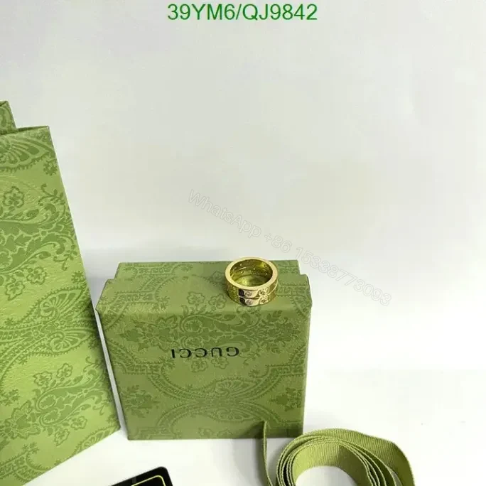 View 3 of Gucci Ring for Men QJ98425 – Luxury Yellow Gold Mirror 1:1 Replica