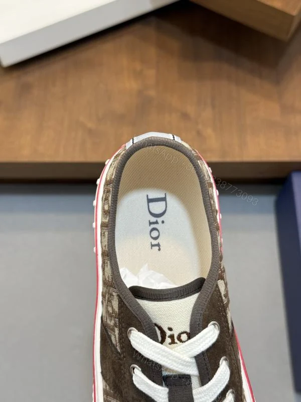 View 8 of DIOR迪奥男士低帮进口布面Logo饰扣休闲板鞋_高仿a货厂家-奢品库