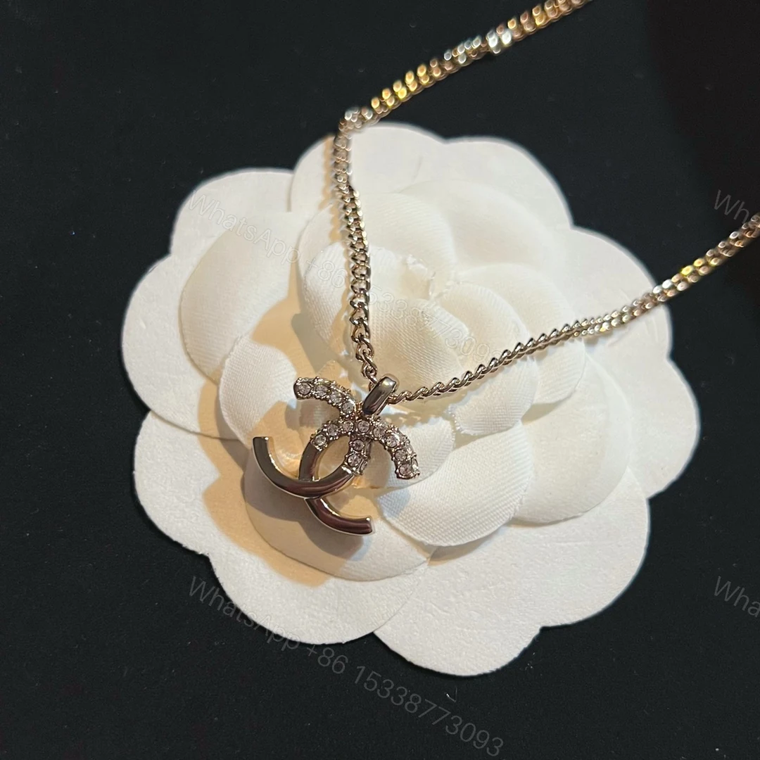 View 2 of EN – Lux Chanel Necklaces 029