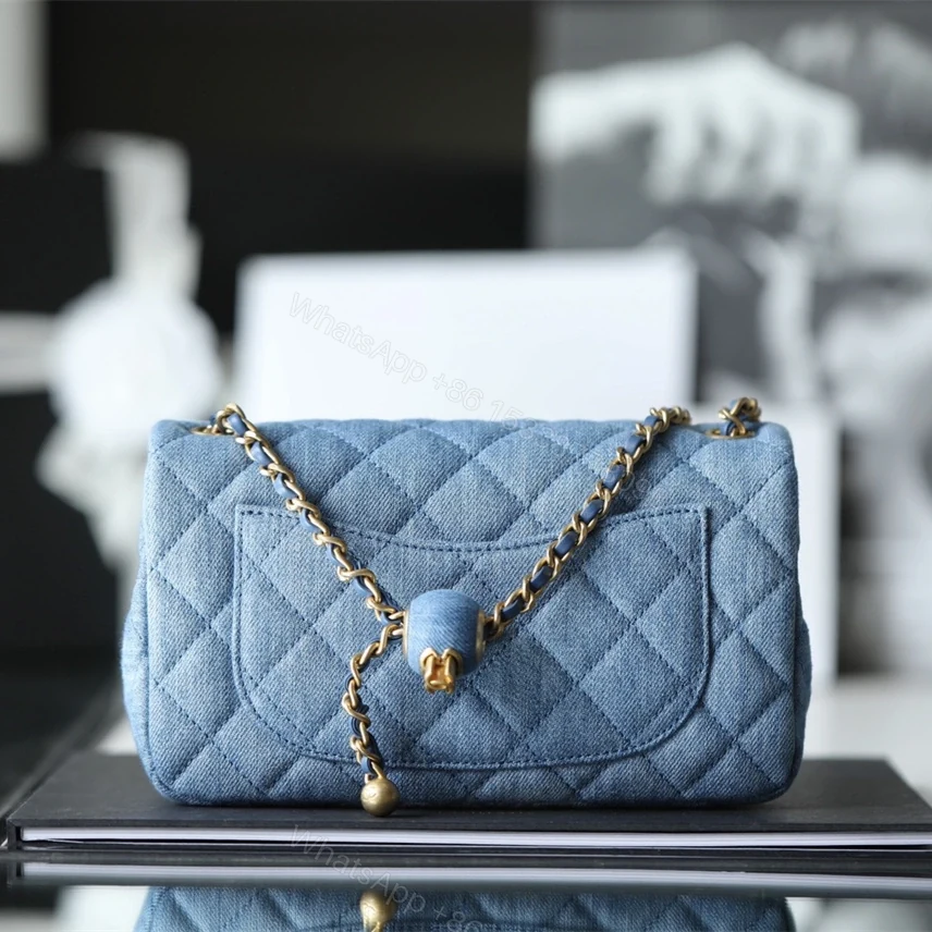 View 2 of 香港高仿Chanel22C系列水洗丹寧牛仔口蓋包免檢版