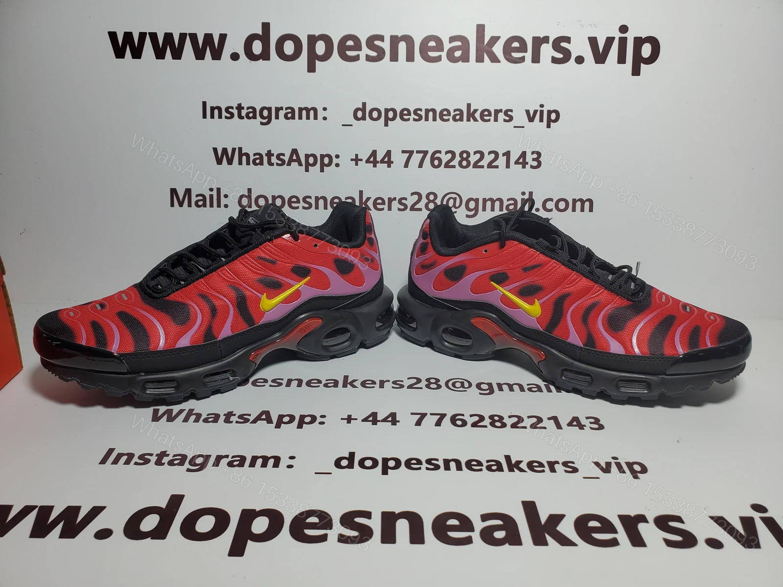 View 2 of Nike Air Max Plus Supreme Black (Nike Tn)