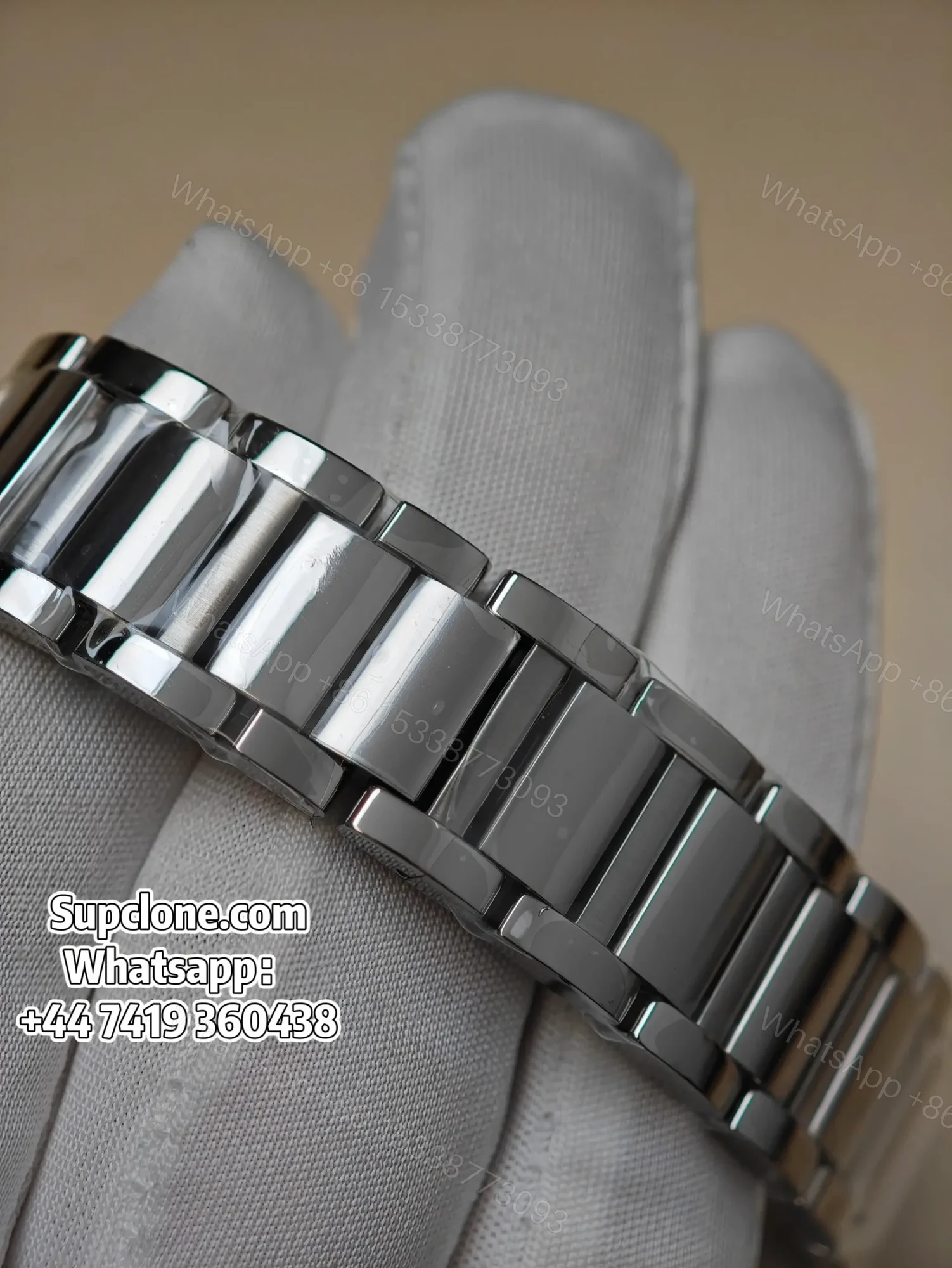 View 6 of Cartier Tank WSTA0107 29.5×22mm Super Clone Quartz Replica Steel Bracelet
