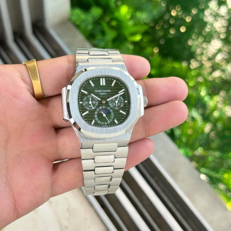 Patek Philippe Chronograph Green 42mm Automatic — view 1