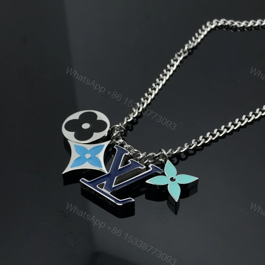 View 4 of EN – Lux LV Necklaces 037