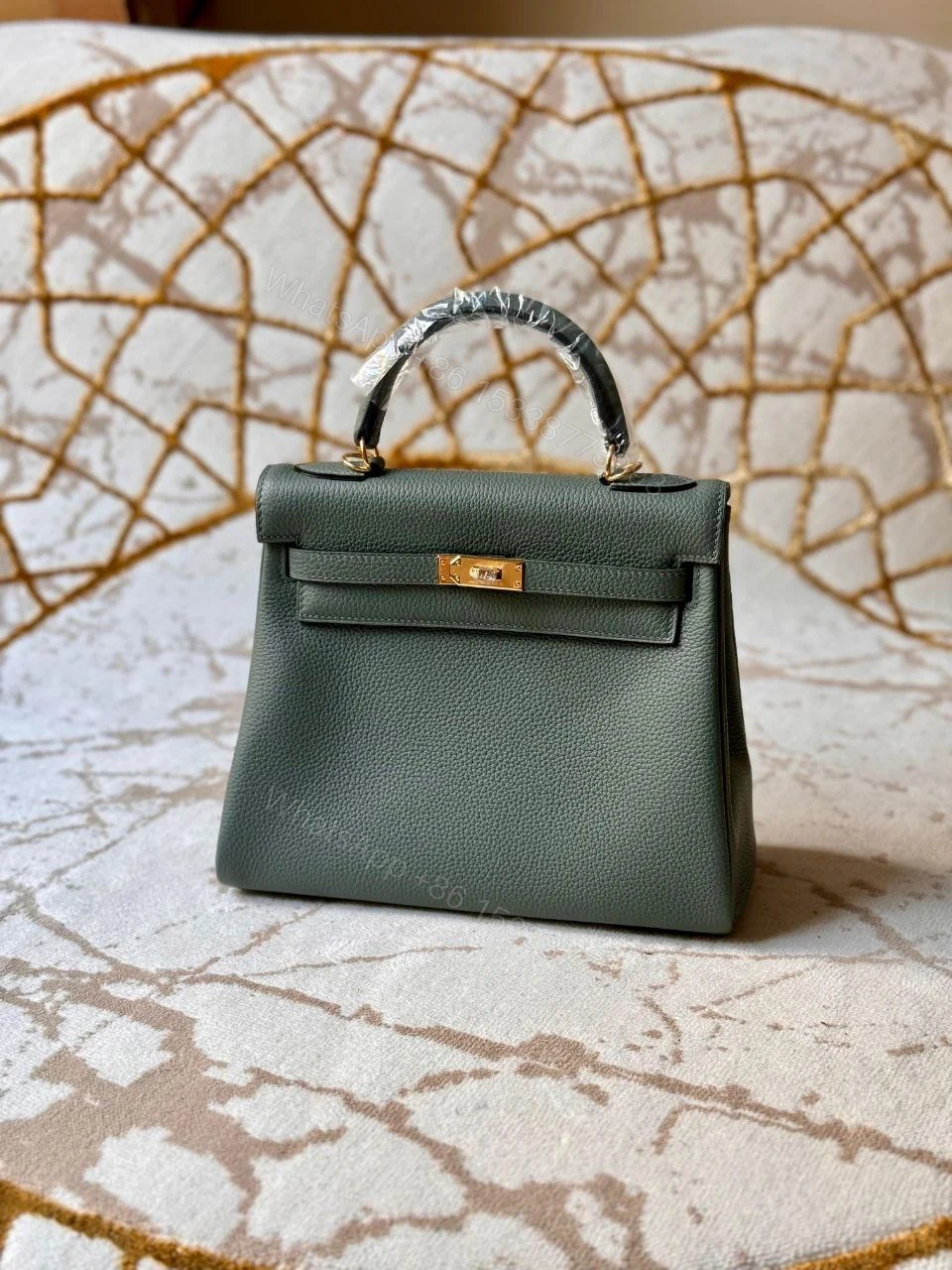 View 9 of HERMÈS Kelly 25 handbag in Chai Togo