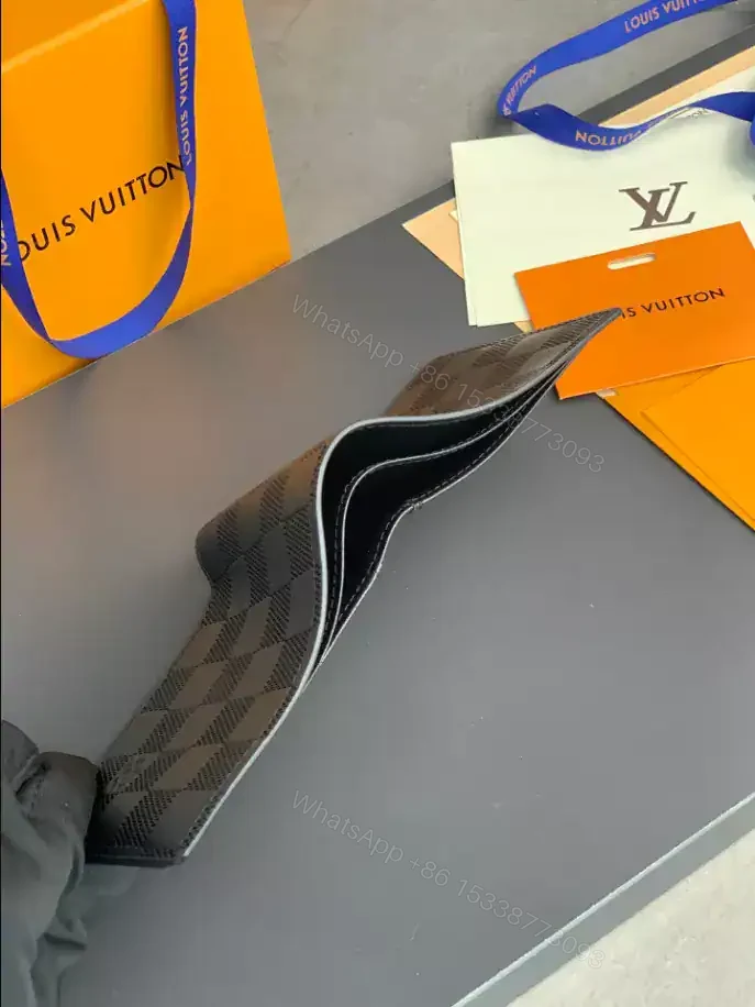 View 5 of LV MULTIPLE WALLET- RRG084