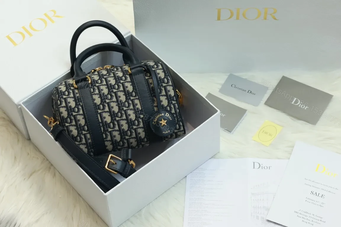 Chic Monogram Satchel: Luxury, Structured, All-Day Utility — view 1