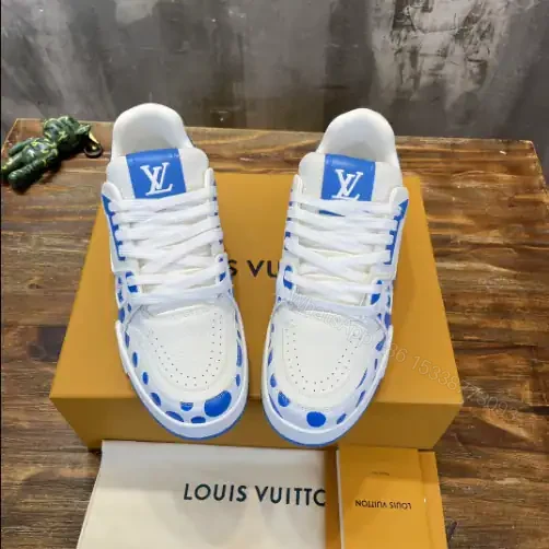View 3 of LOUIS VUITTON X YAYOI KUSAMA TRAINER CALF LEATHER SNEAKER IN BLUE AND WHITE – LSVT375