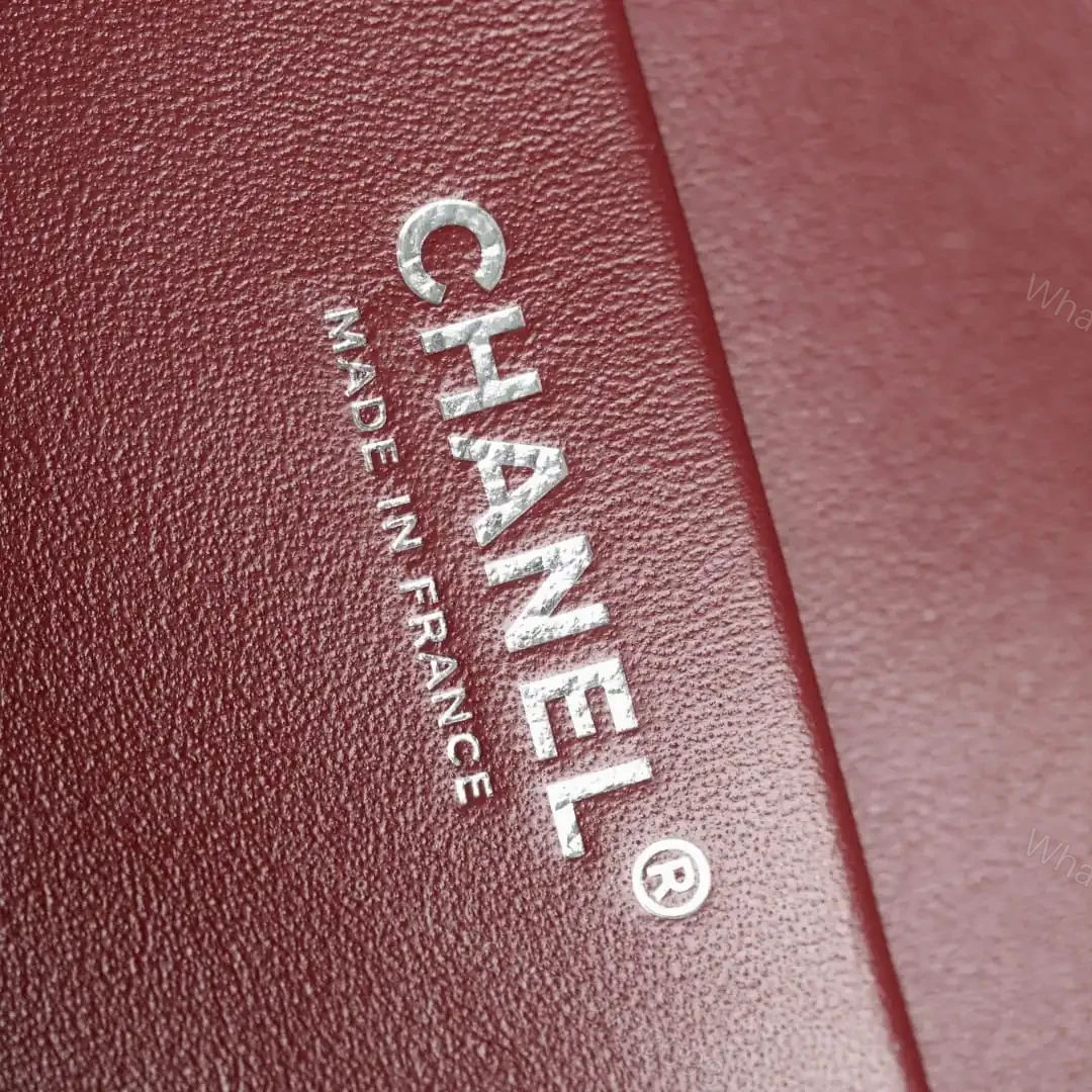 View 11 of 高仿Chanel*26S系列AS6233粒面小牛皮翻蓋包黑色超大號免檢版