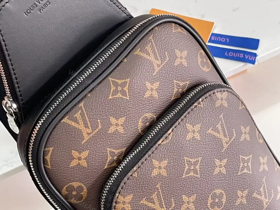 View 7 of LOUIS VUITTON AVENUE SLINGBAG – LBV413