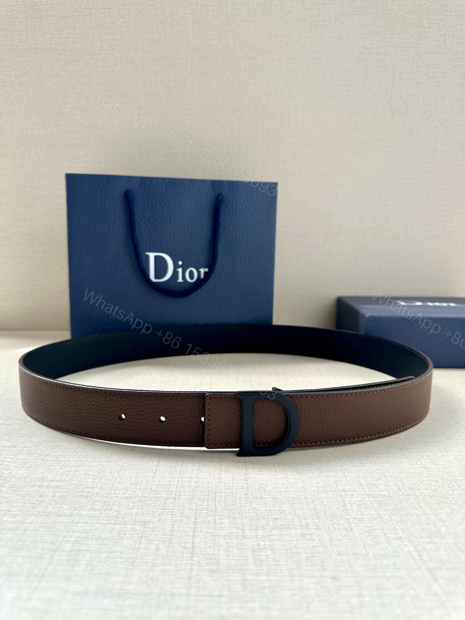 Dior 原單男士皮帶 D字釦百搭款 深棕色荔枝皮 簡約有型 — view 1
