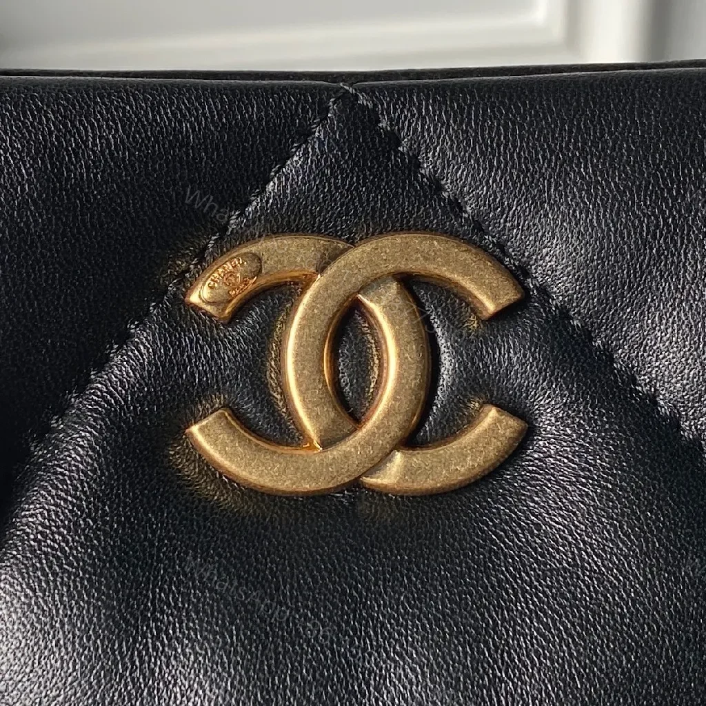 View 9 of Quilted Black Shoulder Bag: Luxe Structured Style, Gold Hardware