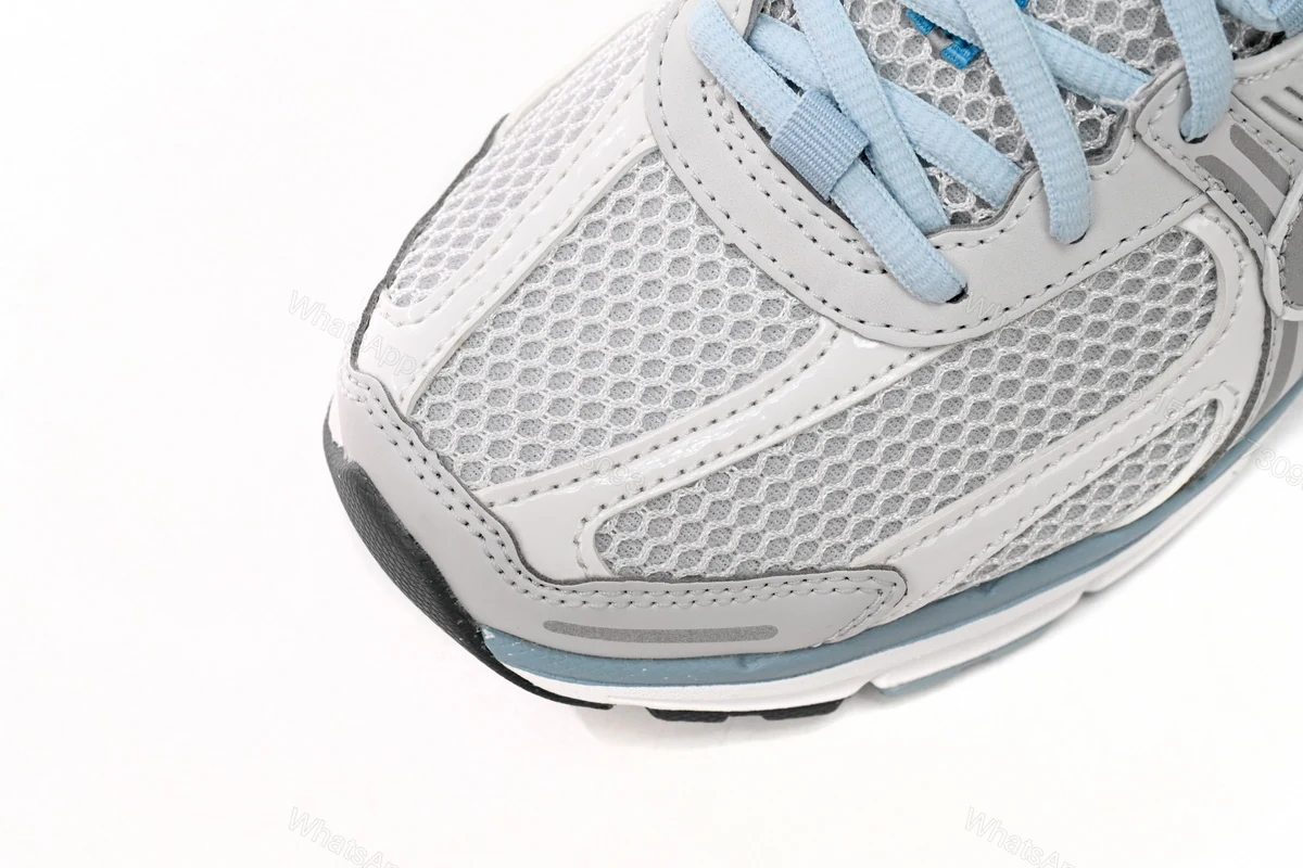 View 5 of Nike Air Zoom Vomero 5 520 Pack Ocean Bliss FN3432-001