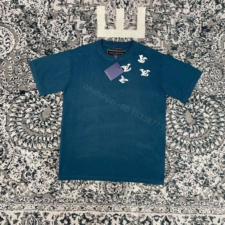 View 3 of LOUIS VUITTON T-SHIRT – LV26