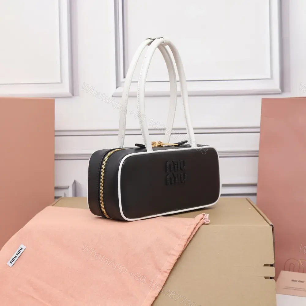 View 3 of 高仿miumiu*Beau系列5BB173小牛皮手袋黑白色小號免檢版
