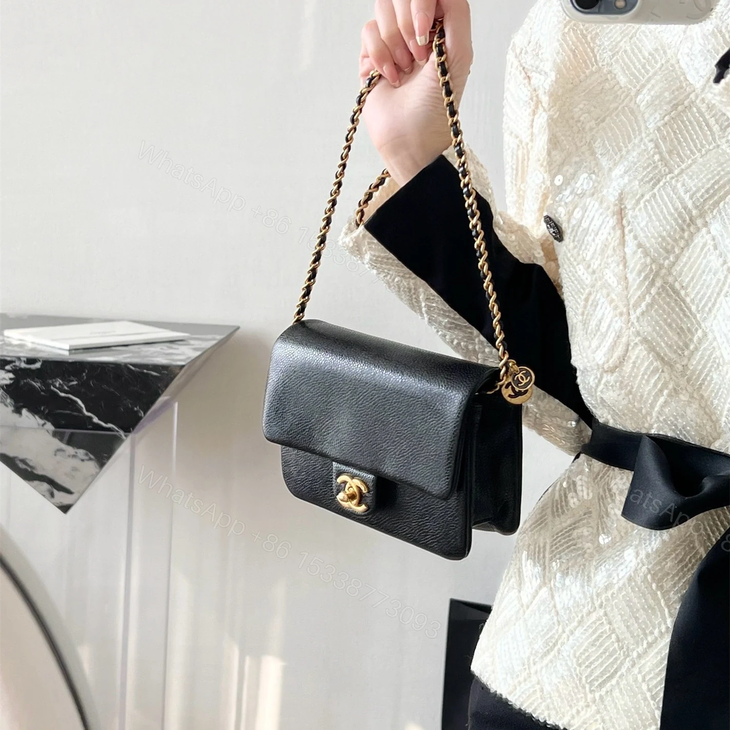 View 15 of 高仿Chanel*24K系列AS5218迷你牛皮單肩包