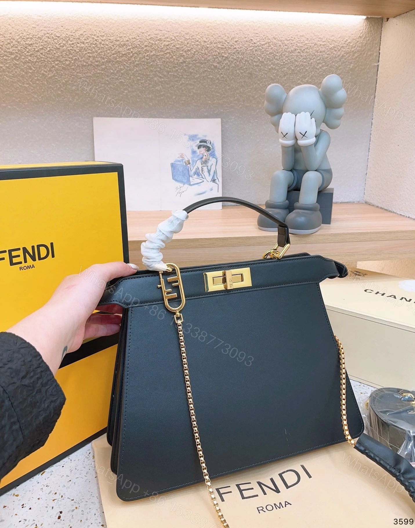 View 8 of FENDI PEEKABOO ISEEU PETITE BLACK 32CM