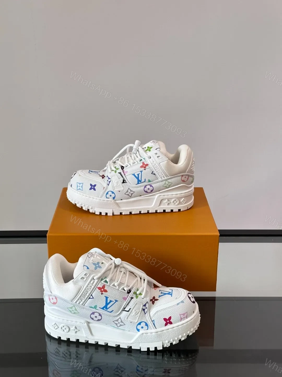 View 4 of LV Men White Leather Multicolor Pattern Sneakers