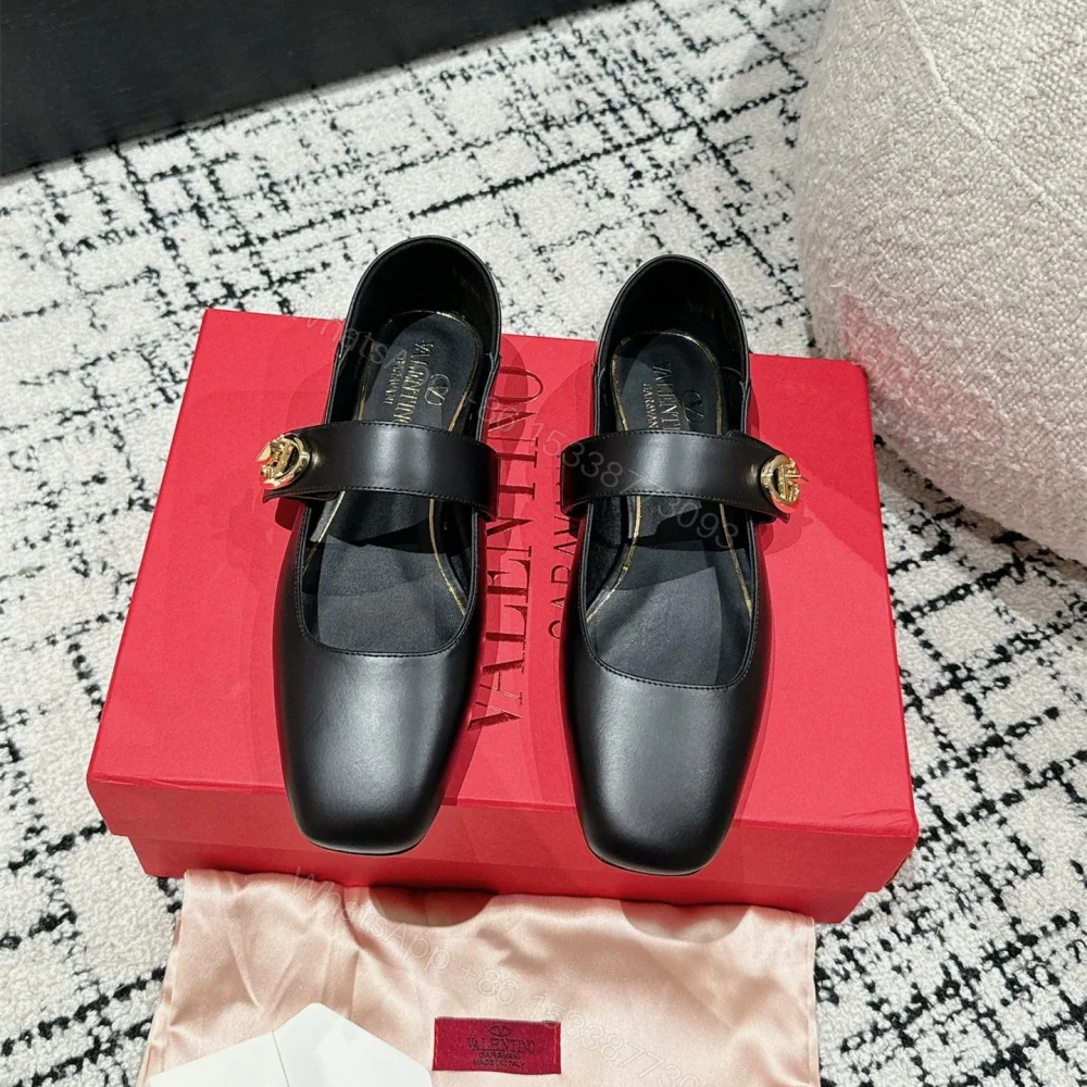 高仿Valentino*5W2S0JA方頭單鞋小牛皮黑色平底免檢版 — view 1
