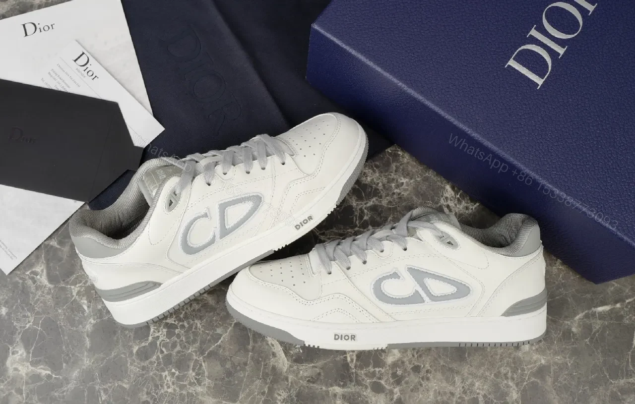 View 4 of Minimalist Luxury Leather Sneakers - Premium Comfort, Everyday Style